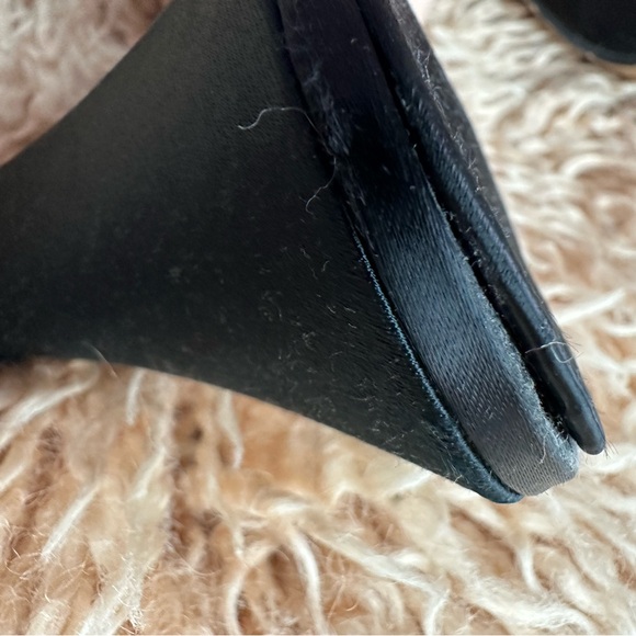 Vintage DANIEL GREEN Satin Shoes Black Boudoir Slippers 1950s Bow Rosette 6.5/7 - Picture 9 of 9